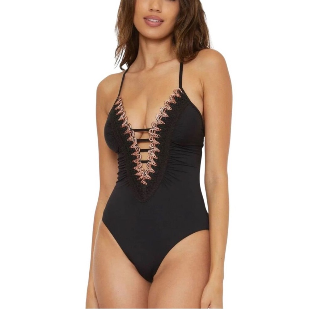 Becca Layla Crochet Trim One Piece Swimsuit in Black Size S Padded NWT